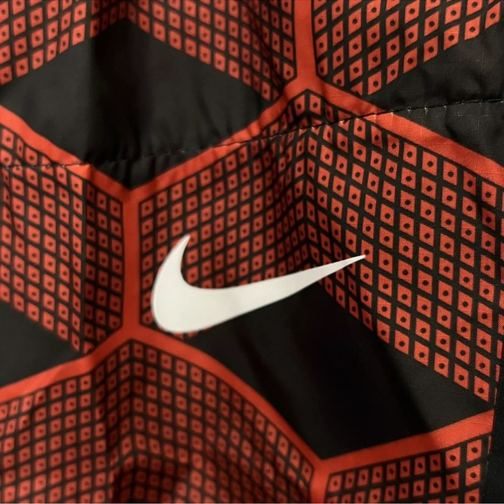 NIKE Shield TEAM KENYA Track Pants - Picture 5 of 8